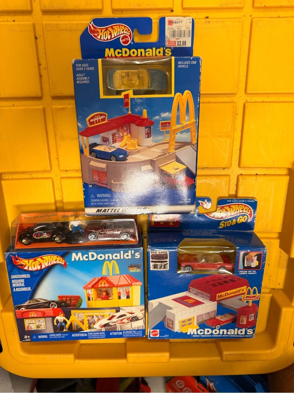 Hot Wheels McDonald's Playset Bundle - Yellow and Red